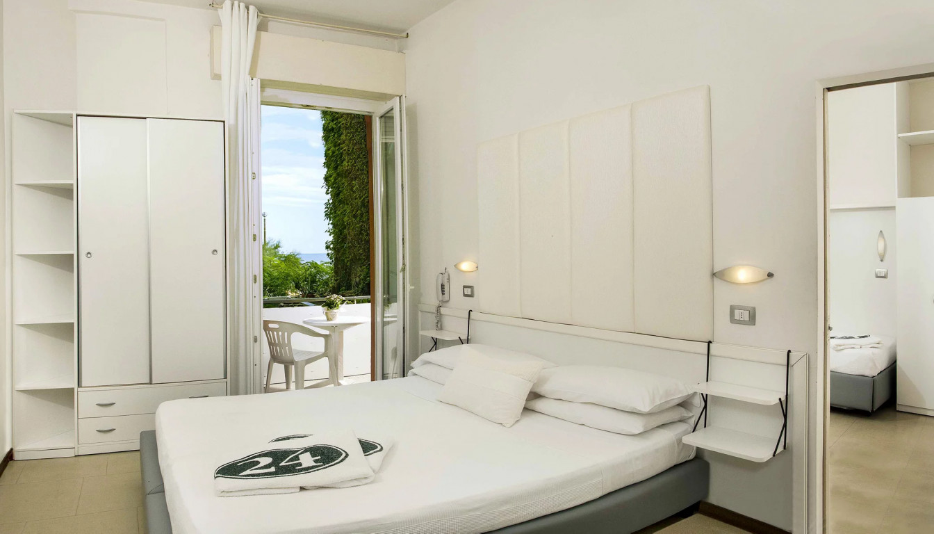 media.Slide-Suite-01-Hotel-Giovanna-Regina-Gabicce